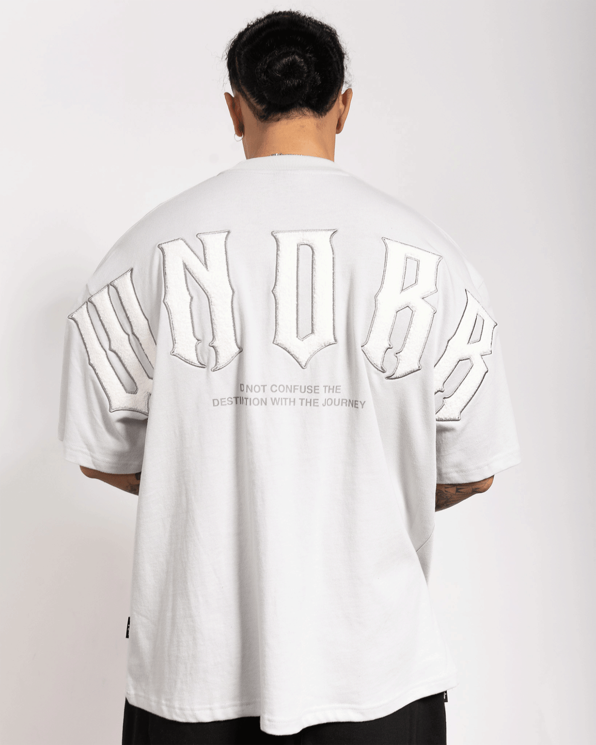 Model 182cm / Size L