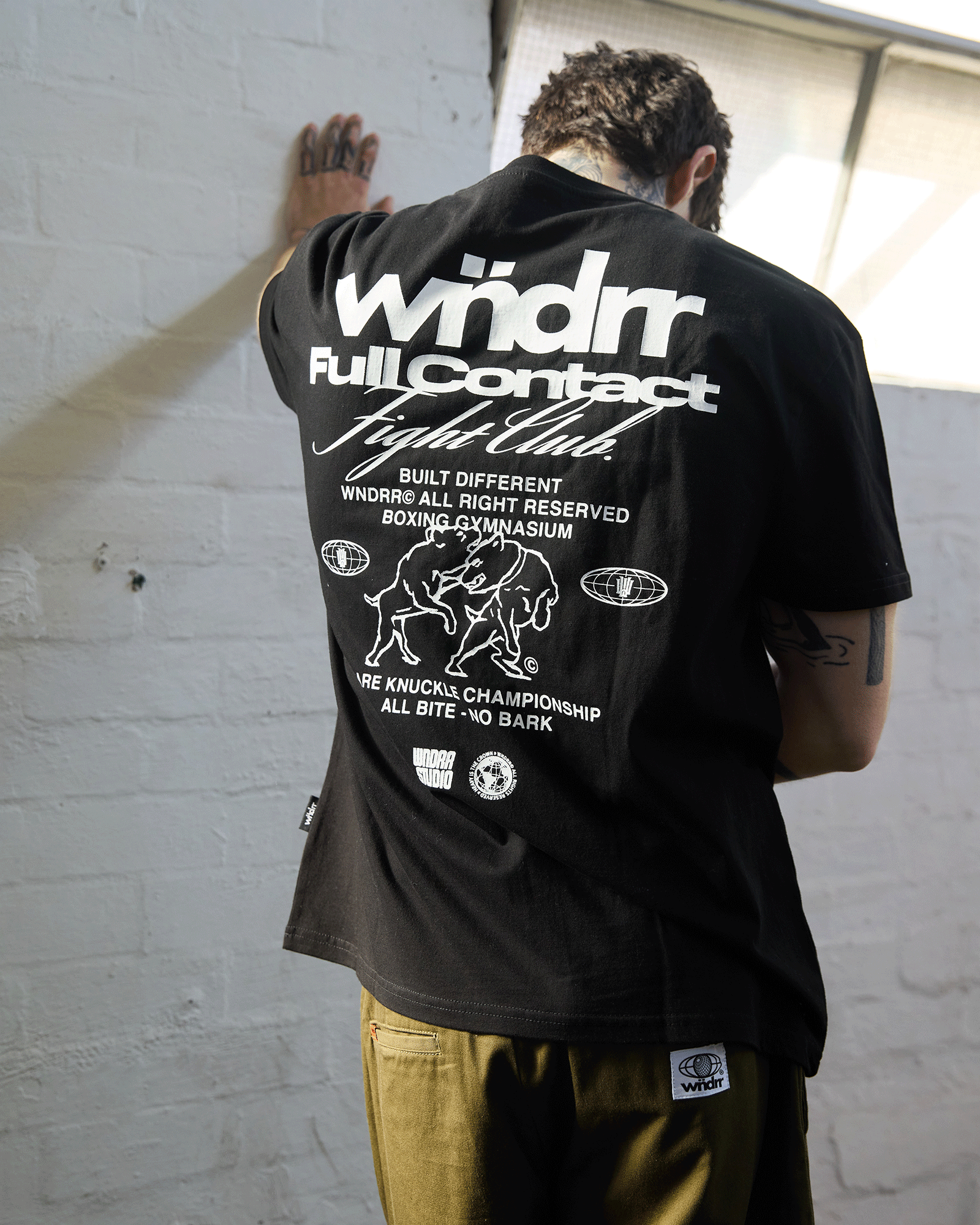 FULL CONTACT BOX FIT TEE - BLACK