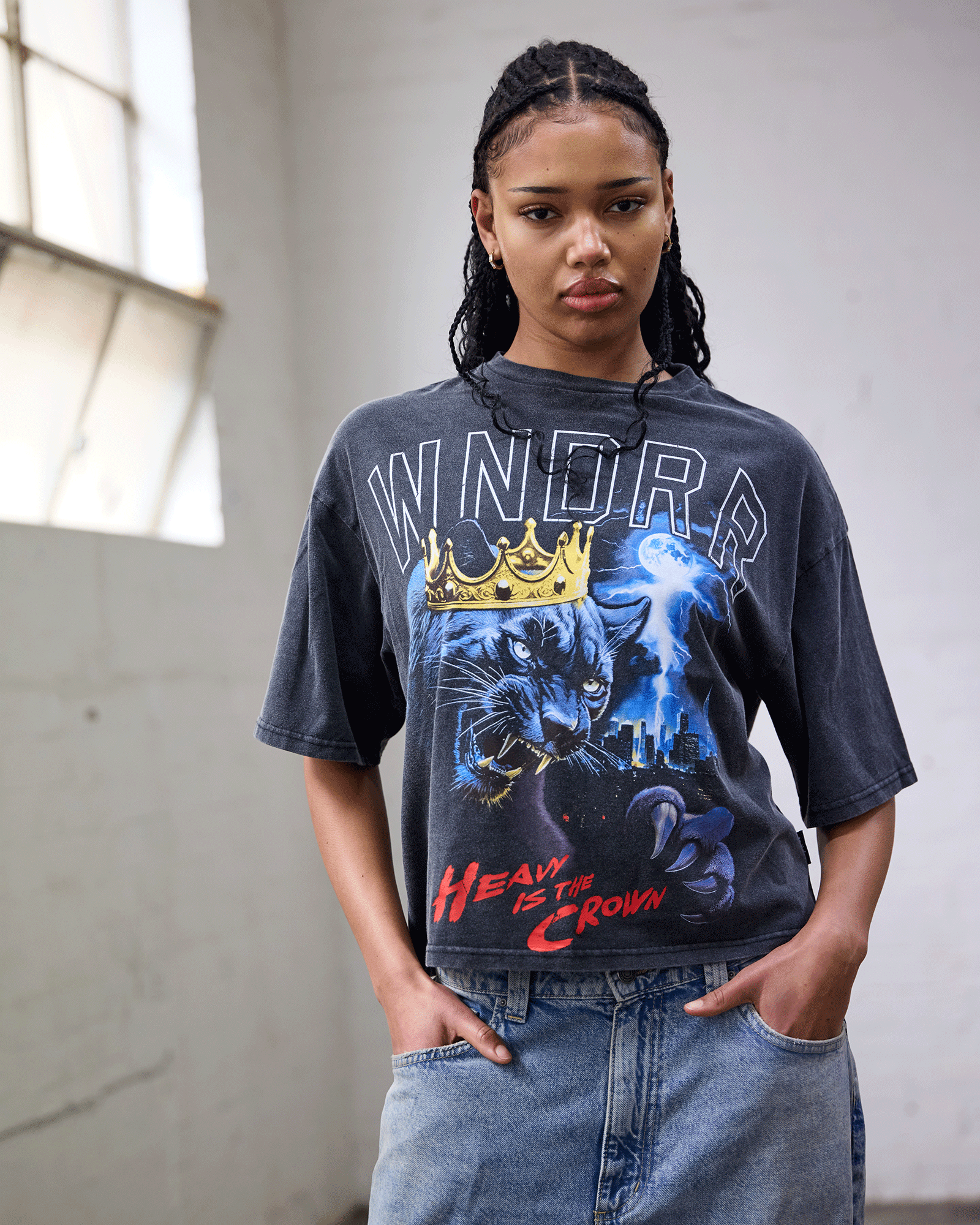 MONARCH CROPPED FIT TEE - WASHED BLACK
