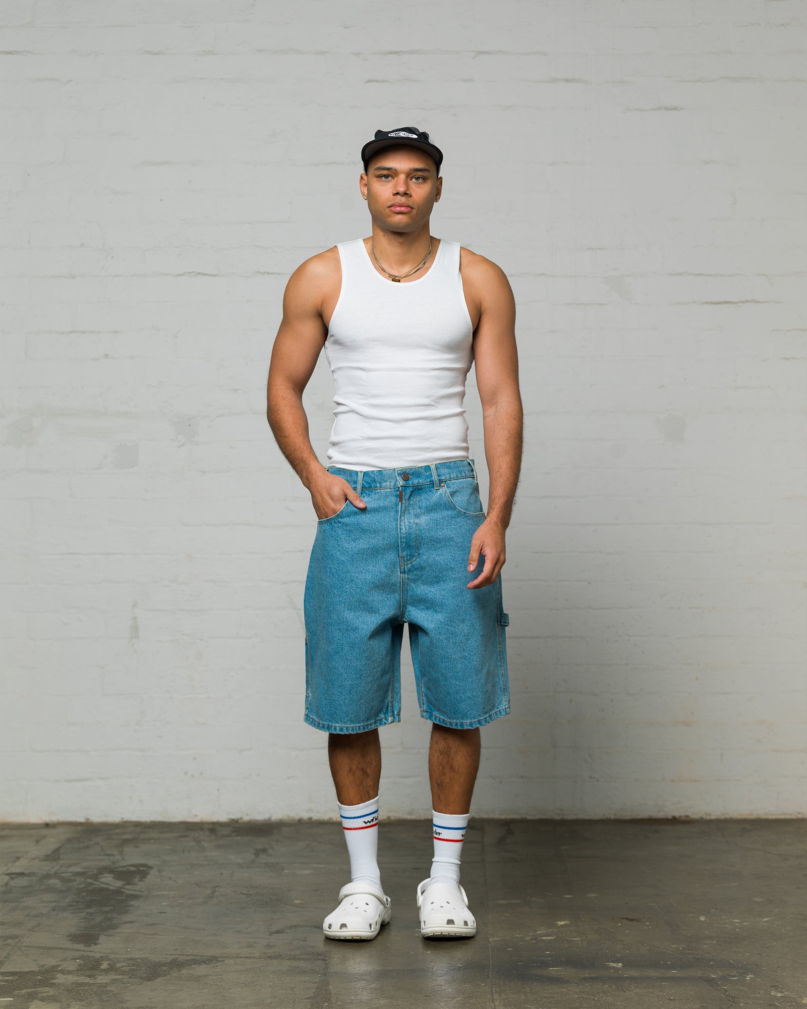 BOOSTER DENIM SHORT - WASHED BLUE