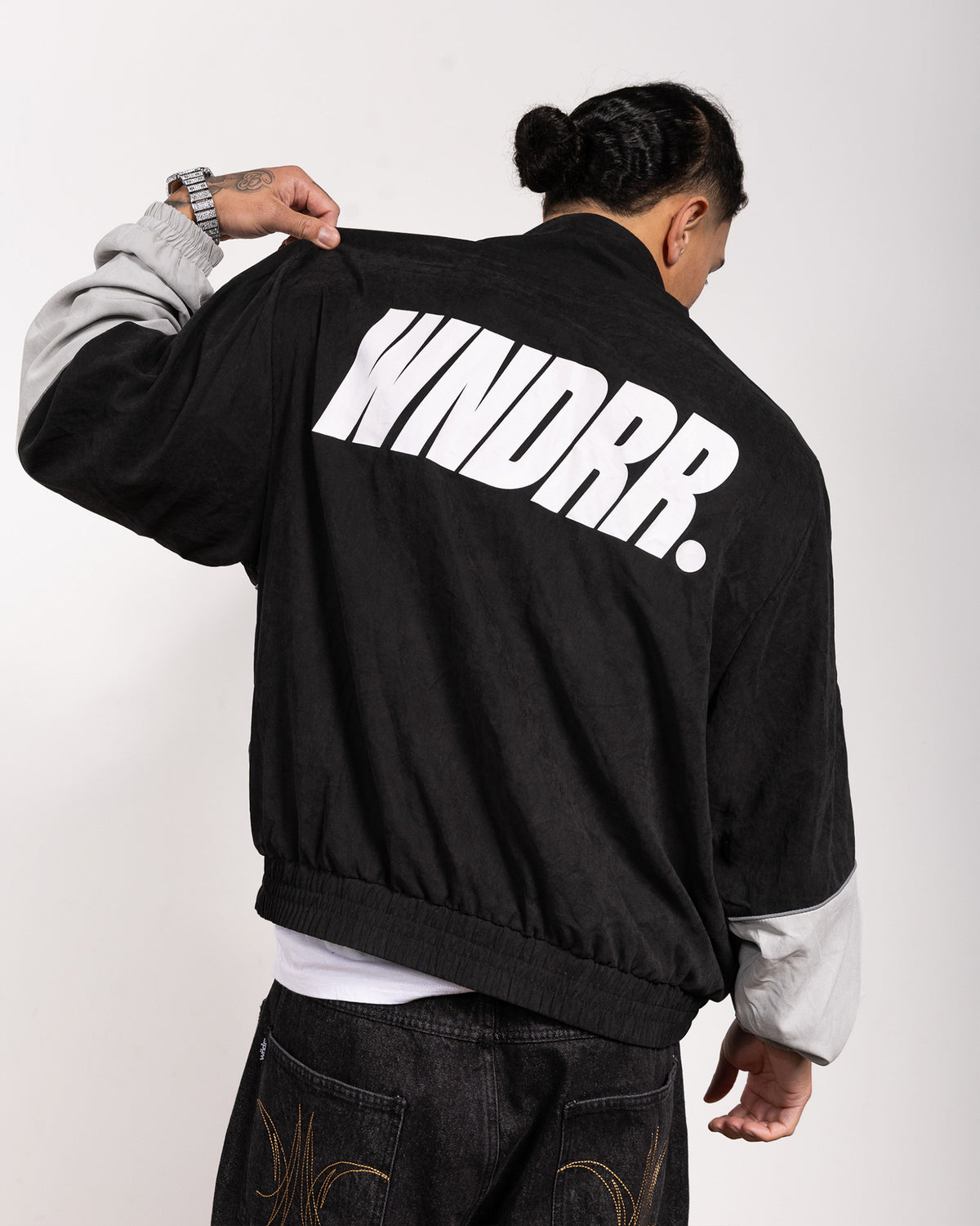 Model 182cm / Size L
