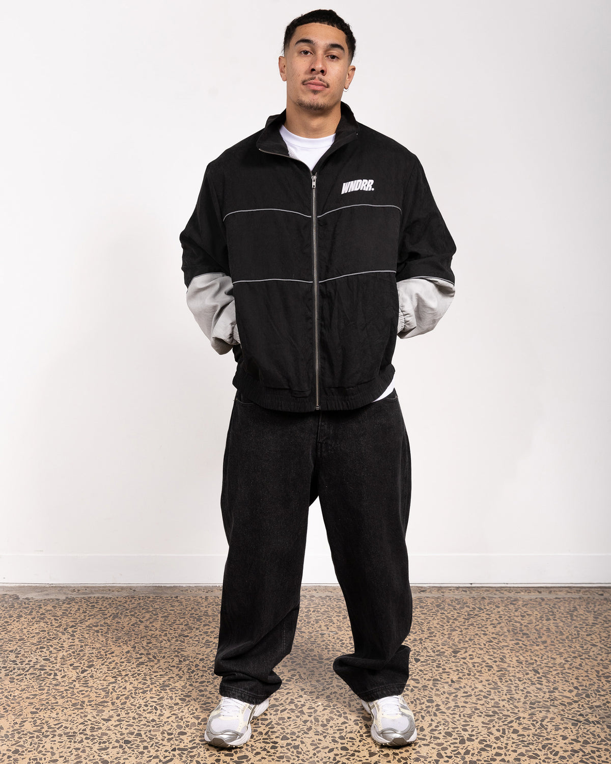 Model 182cm / Size L