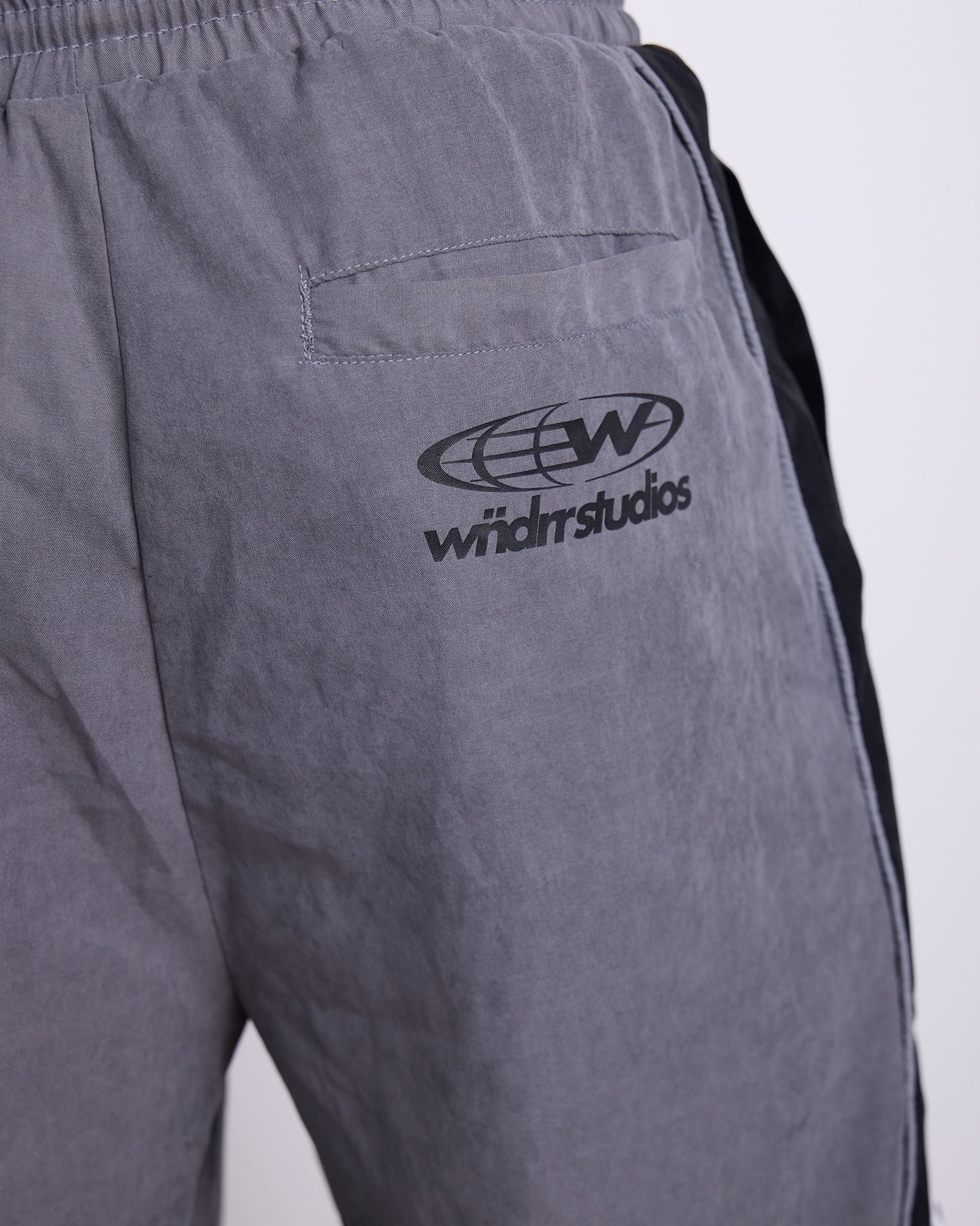 GLOBE SPORT TRACKPANT - GREY/BLACK