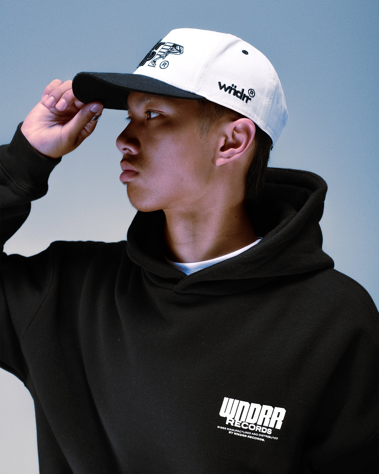 GRENADE HOOD SWEAT - BLACK