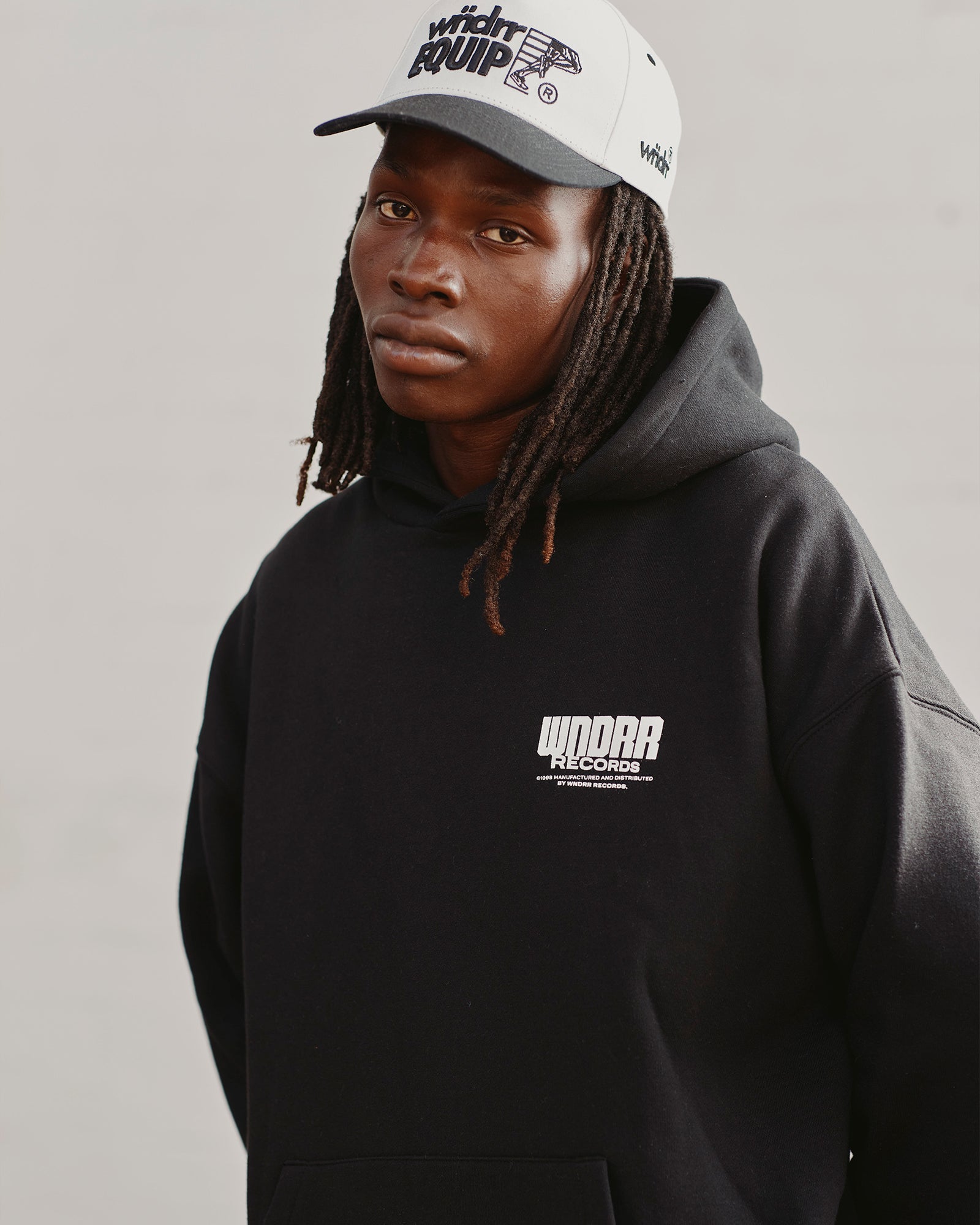 GRENADE HOOD SWEAT - BLACK
