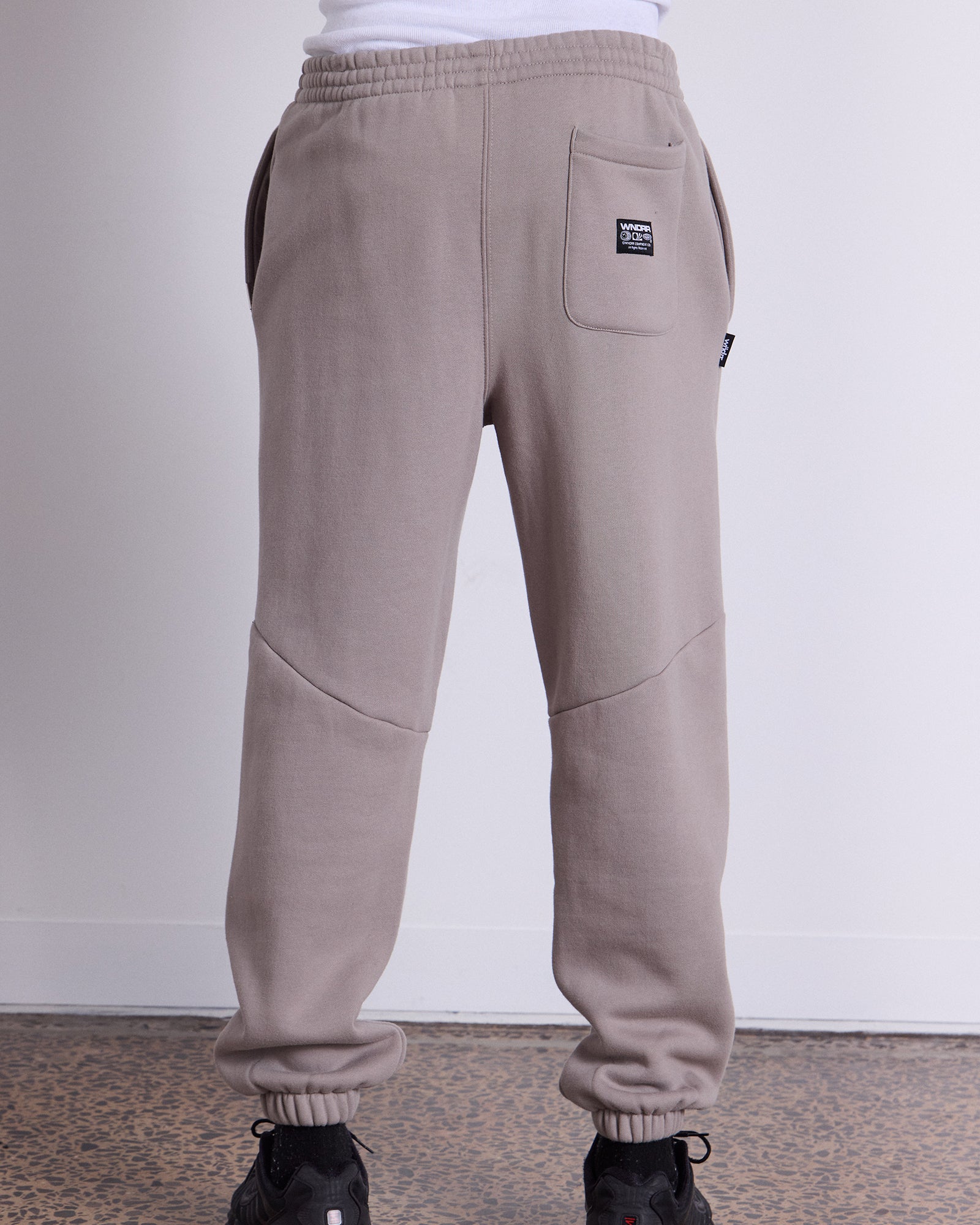 HALO BAGGY TRACKPANT - MOON GREY