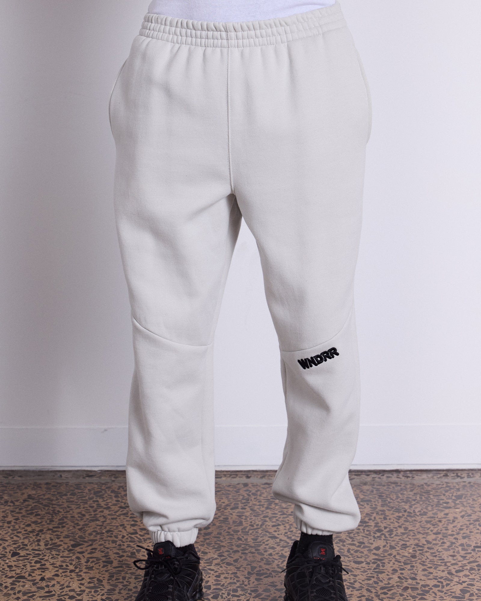 HALO BAGGY TRACKPANT - OYSTER