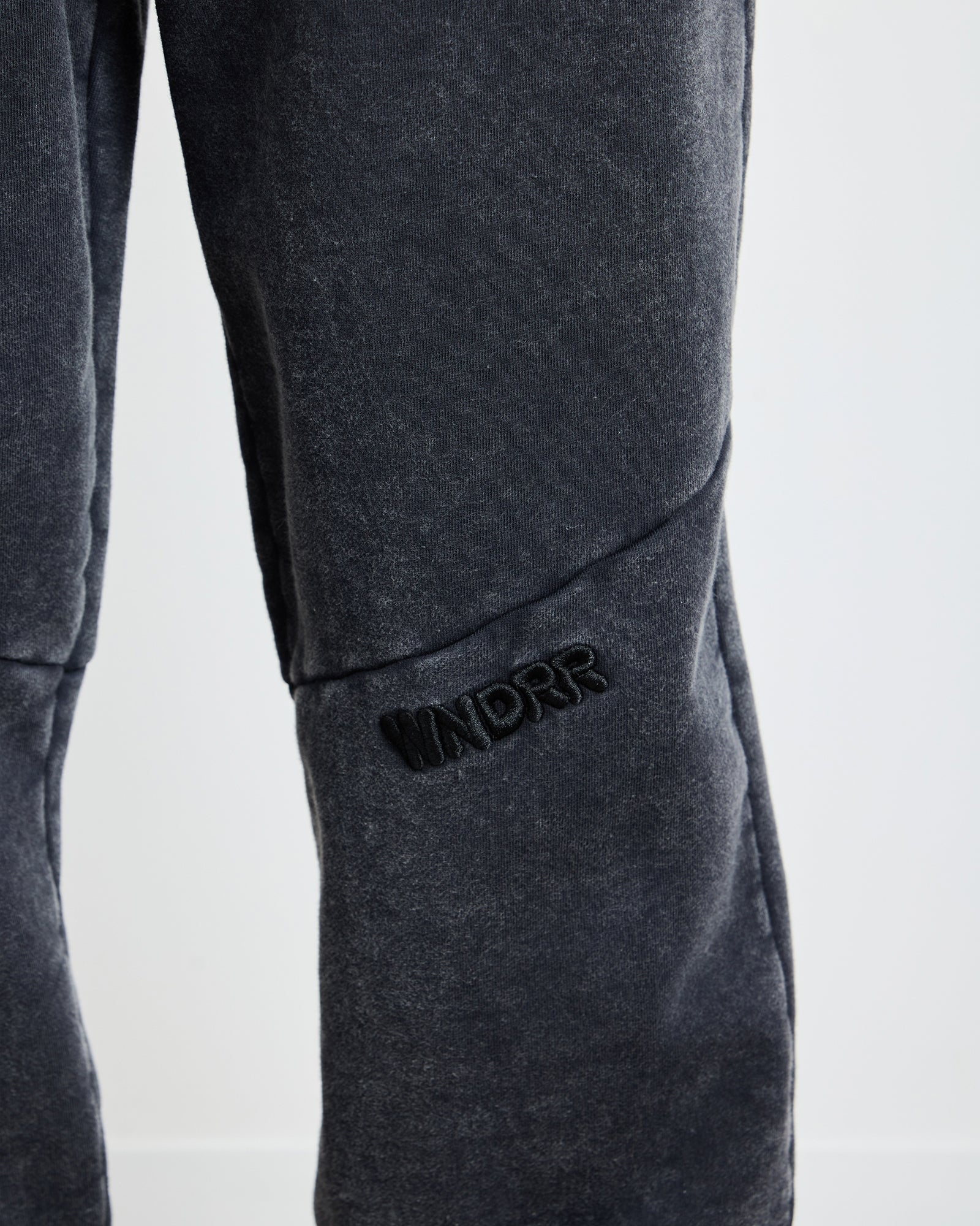 HALO BAGGY TRACKPANT - WASHED BLACK