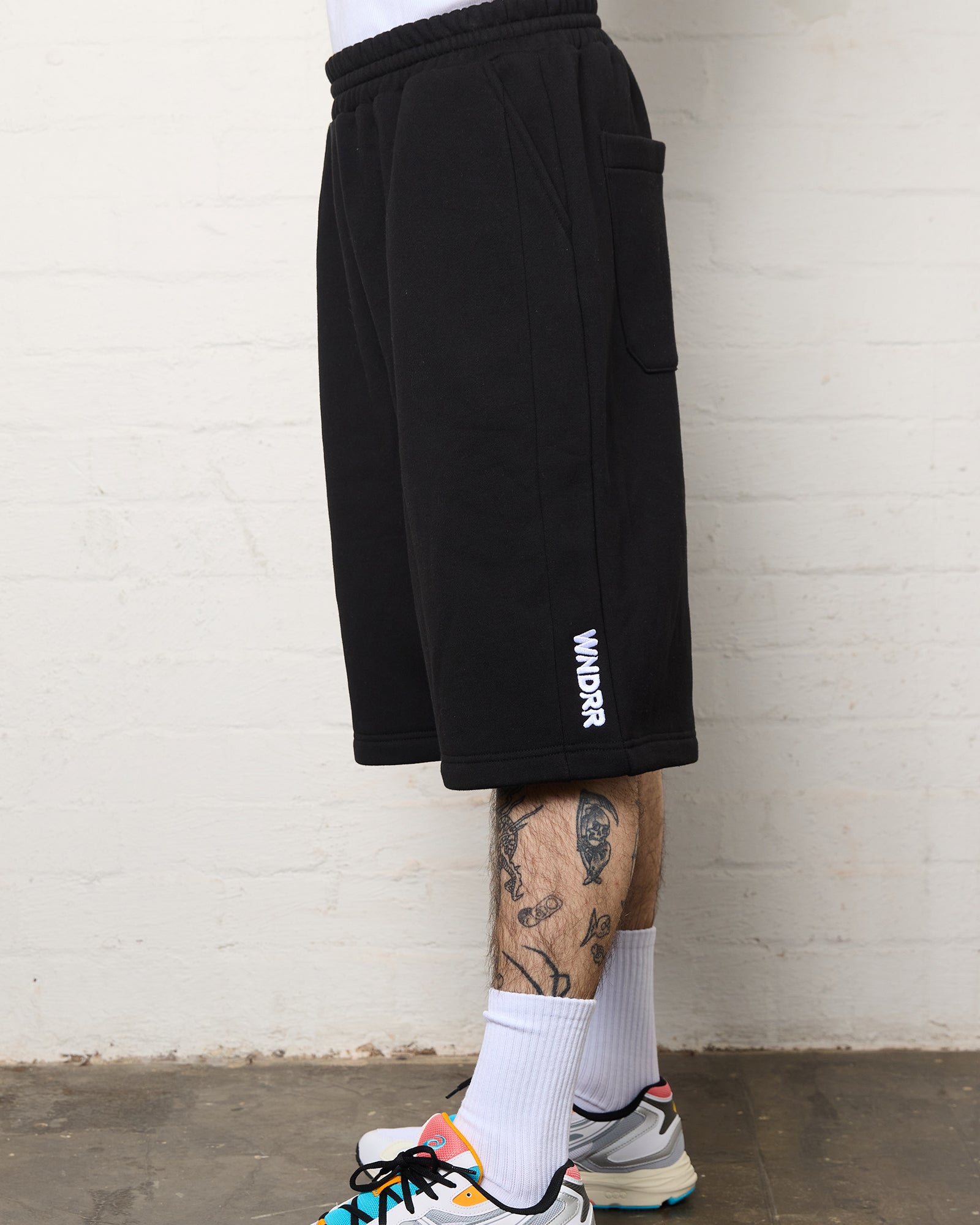 HALO TRACKSHORT - BLACK