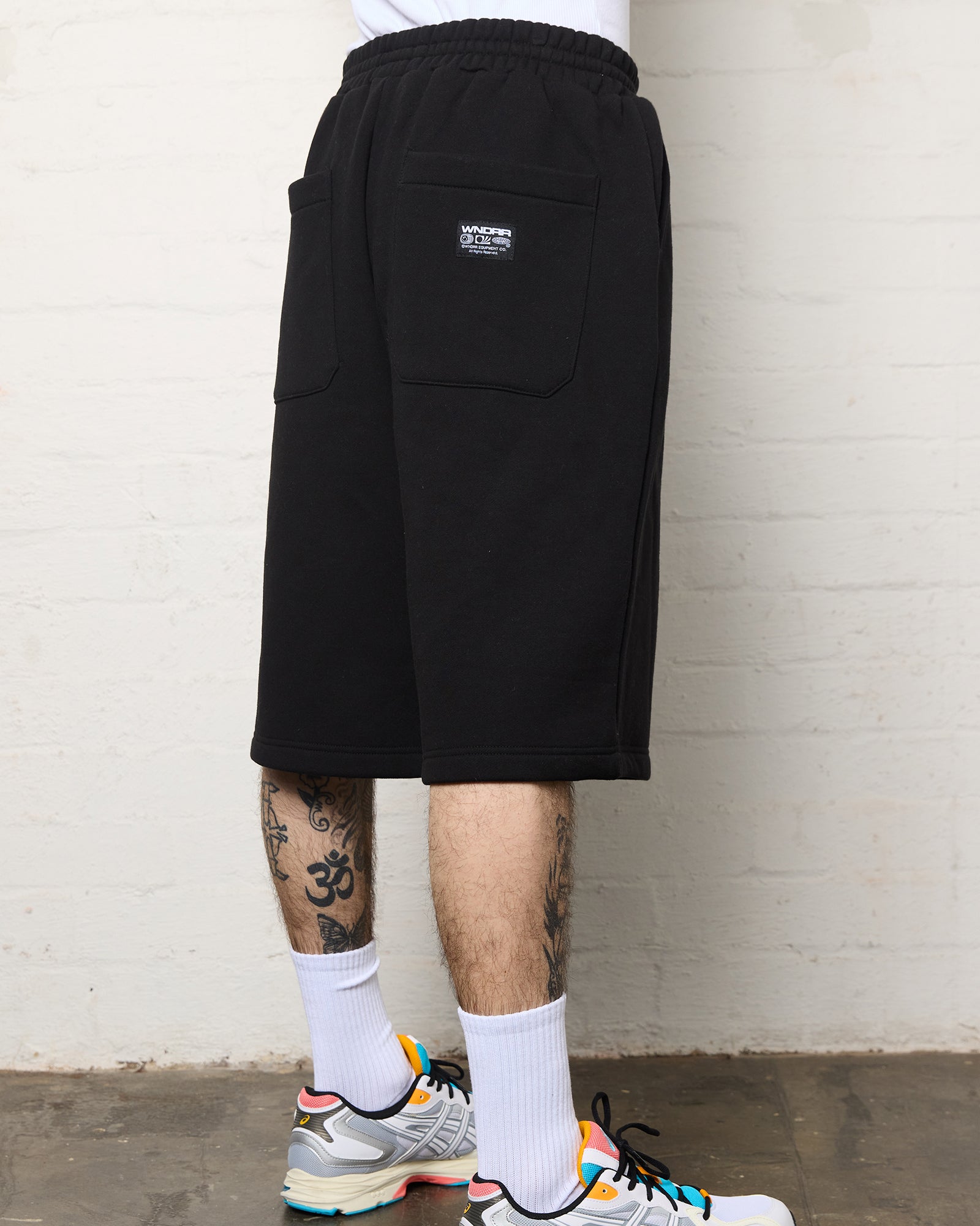 HALO TRACKSHORT - BLACK