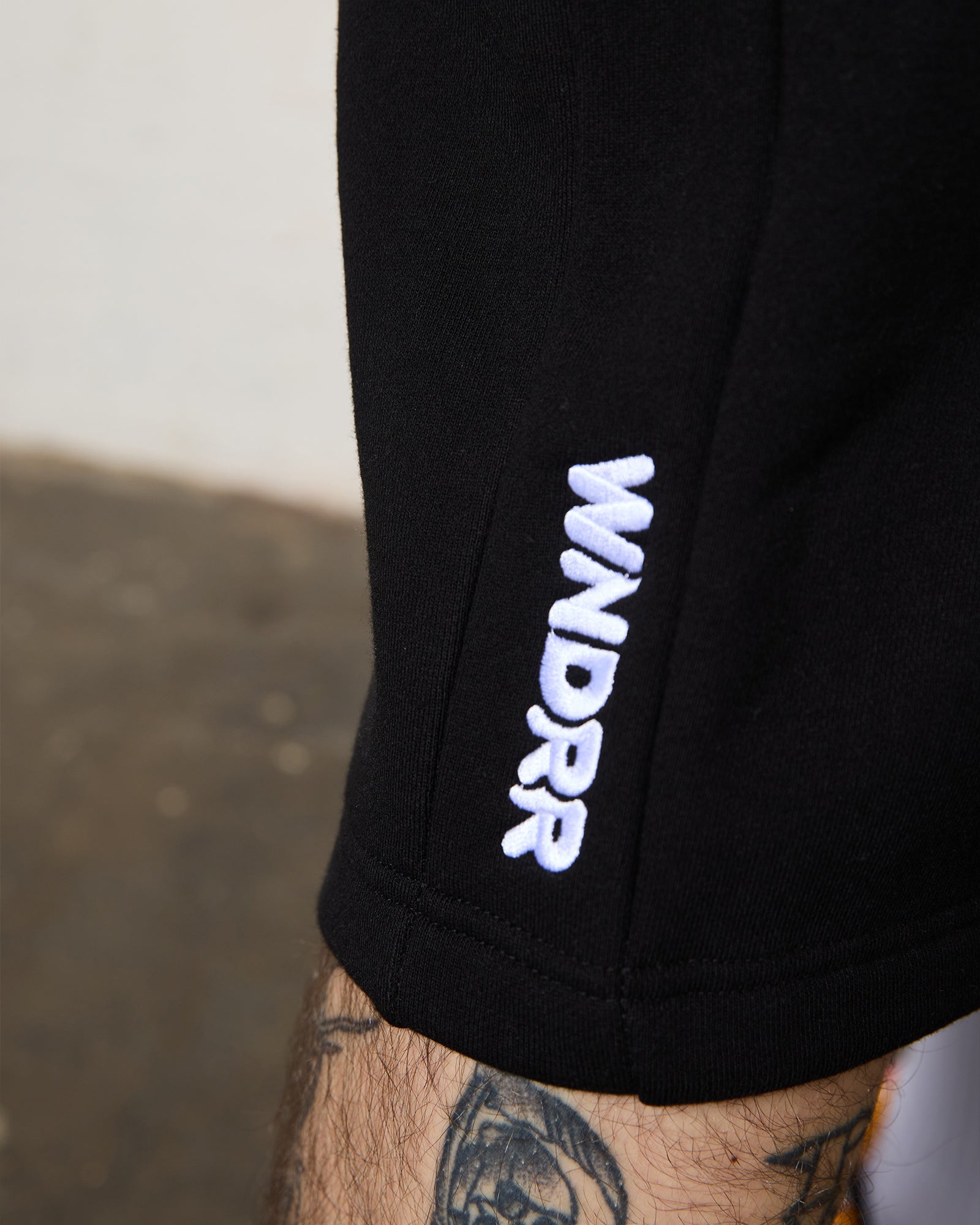 HALO TRACKSHORT - BLACK