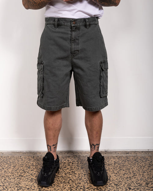 Model 182cm / Size 32