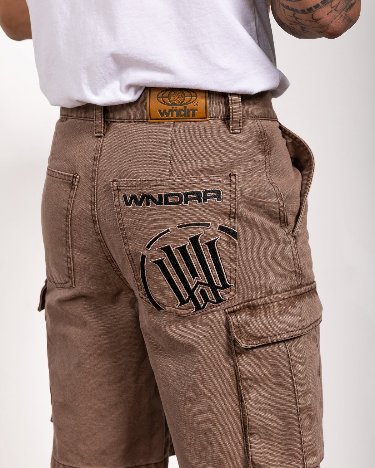 Model 182cm / Size 30