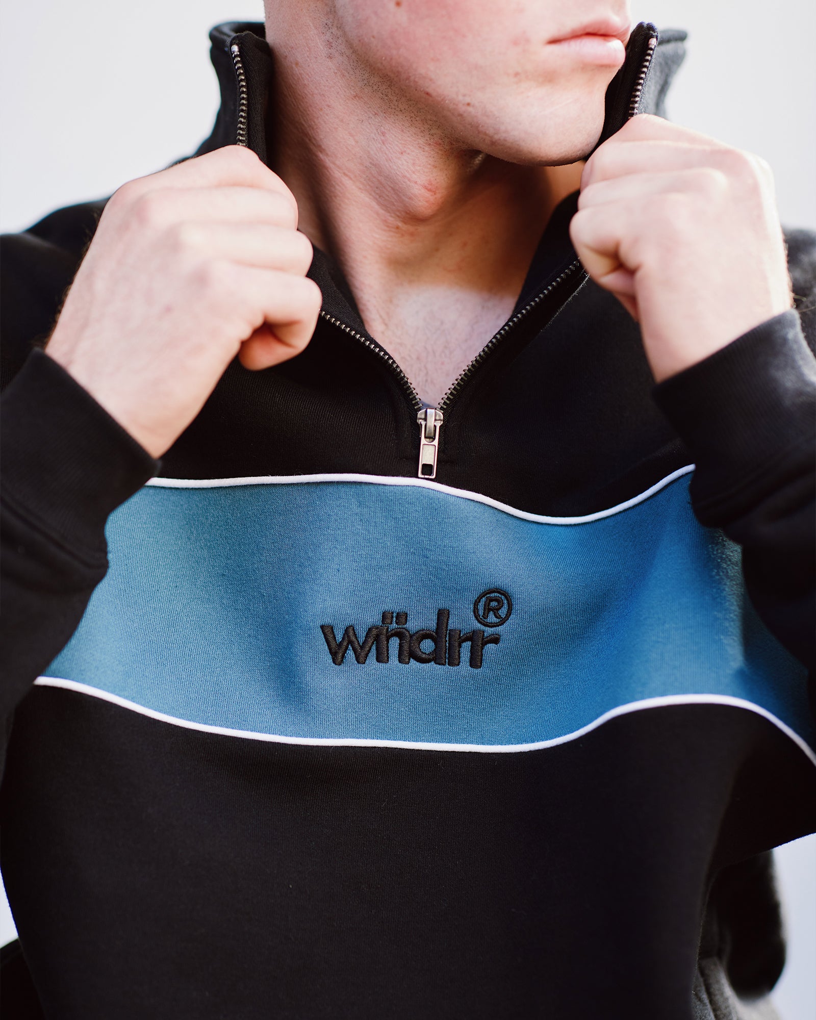 OFFCUT 1/4 ZIP SWEAT - BLACK/DUSK BLUE
