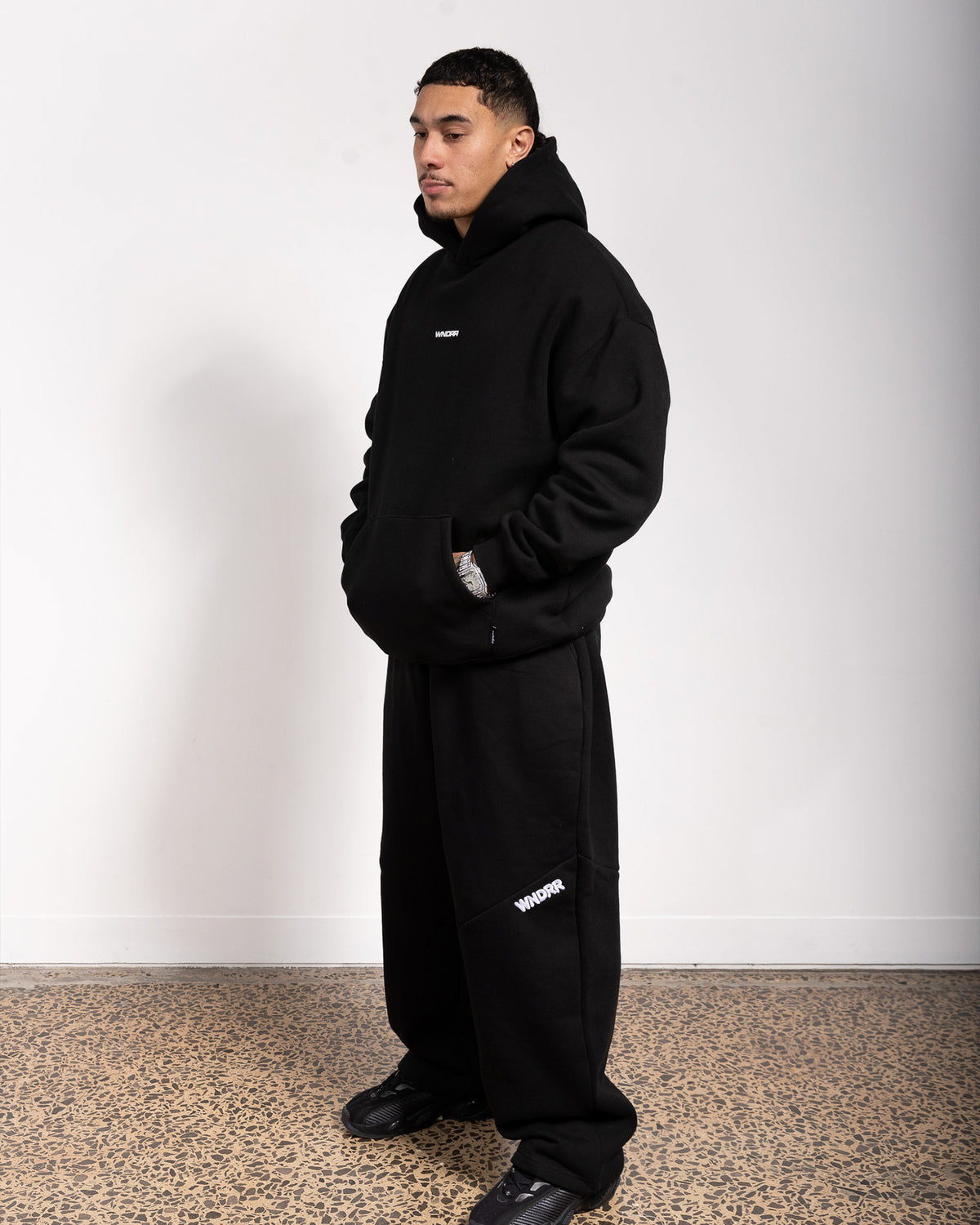 Model 182cm / Size L