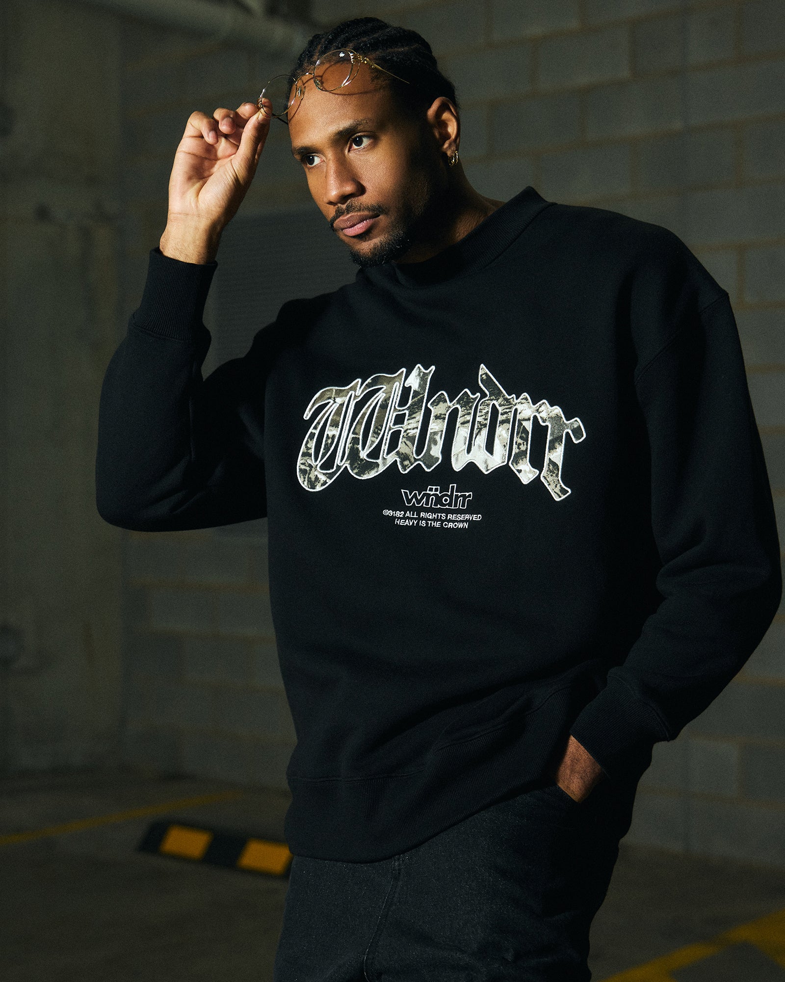 ROGUE CREW SWEAT - BLACK