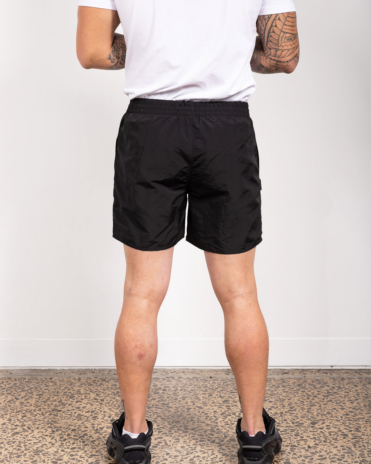 Model 182cm / Size M