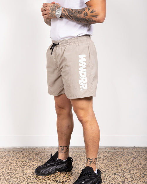 Model 182cm / Size L