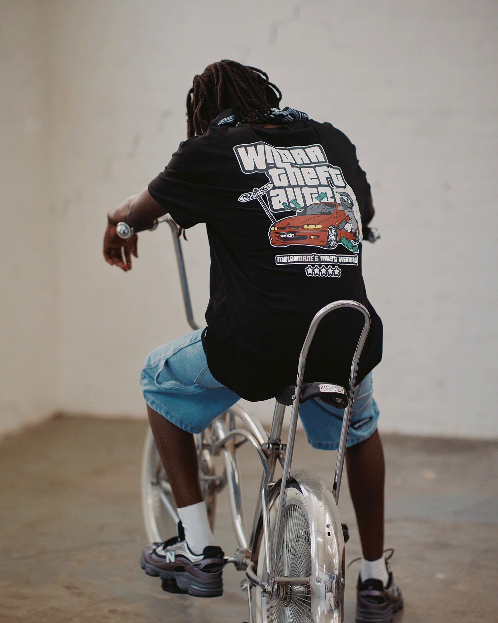 MOST WANTED BOX FIT TEE - BLACK