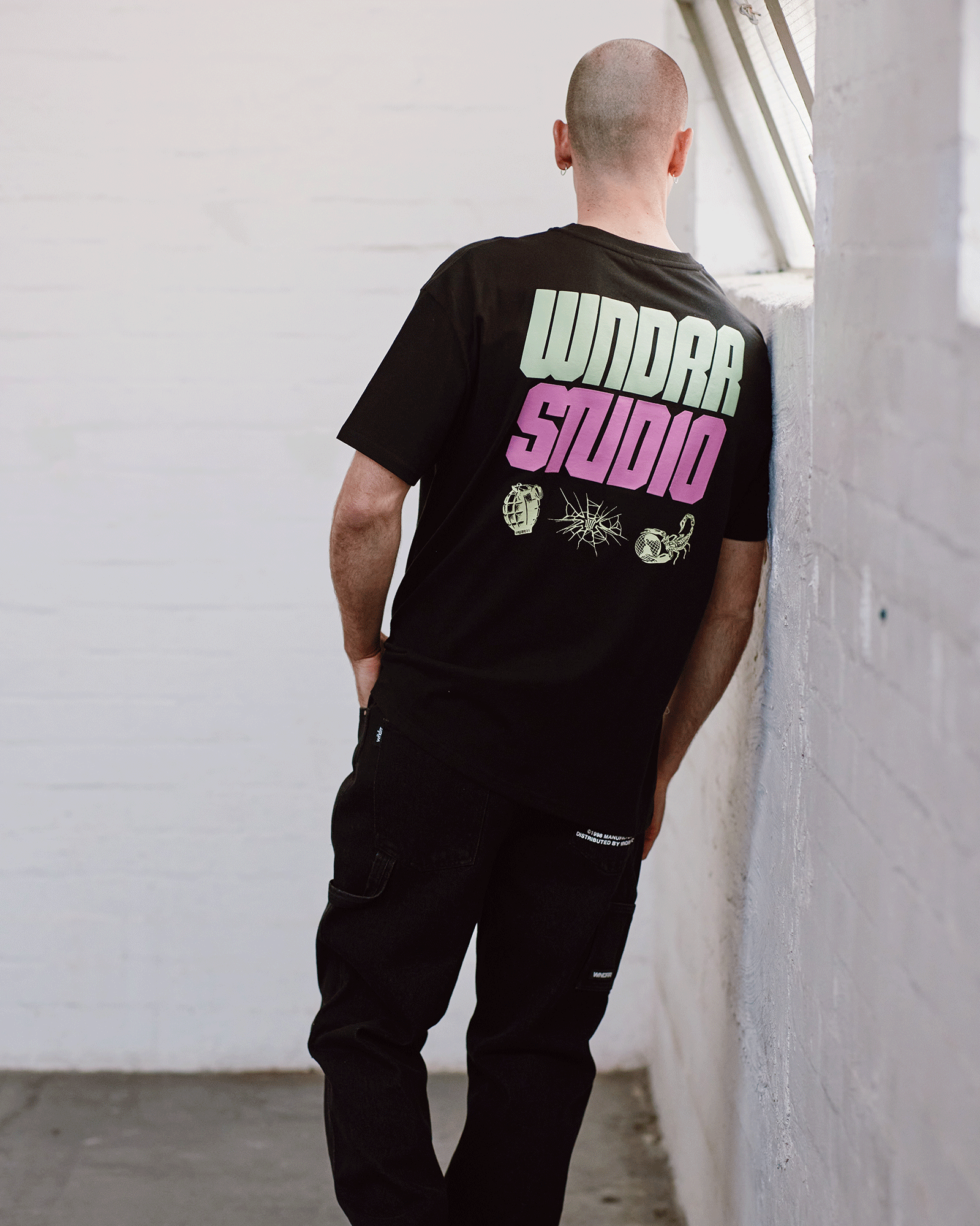 OPPONENT BOX FIT TEE - BLACK