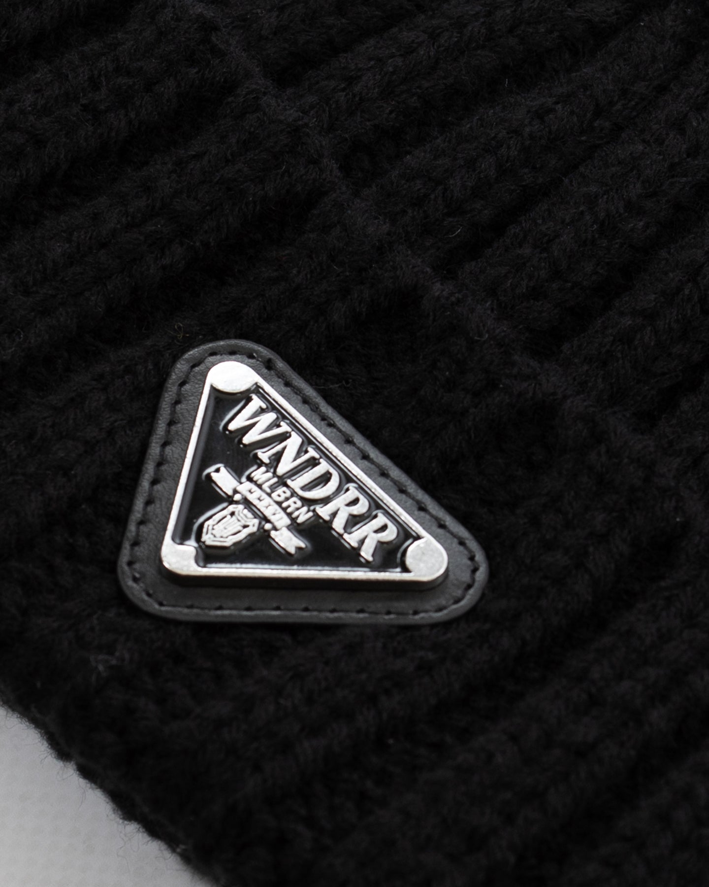 RADAR BEANIE - BLACK