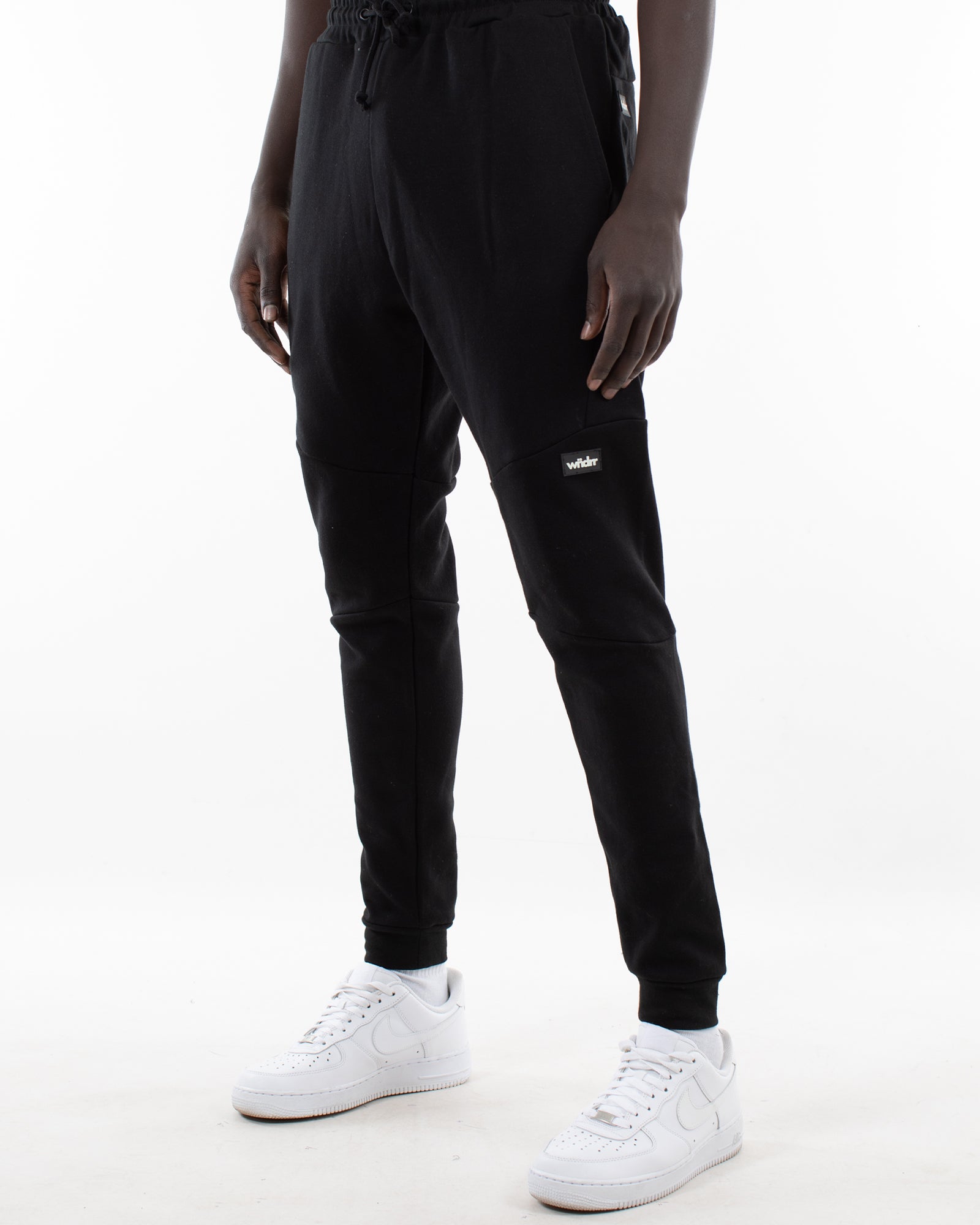 HOXTON V2 TECH TRACKPANT - BLACK